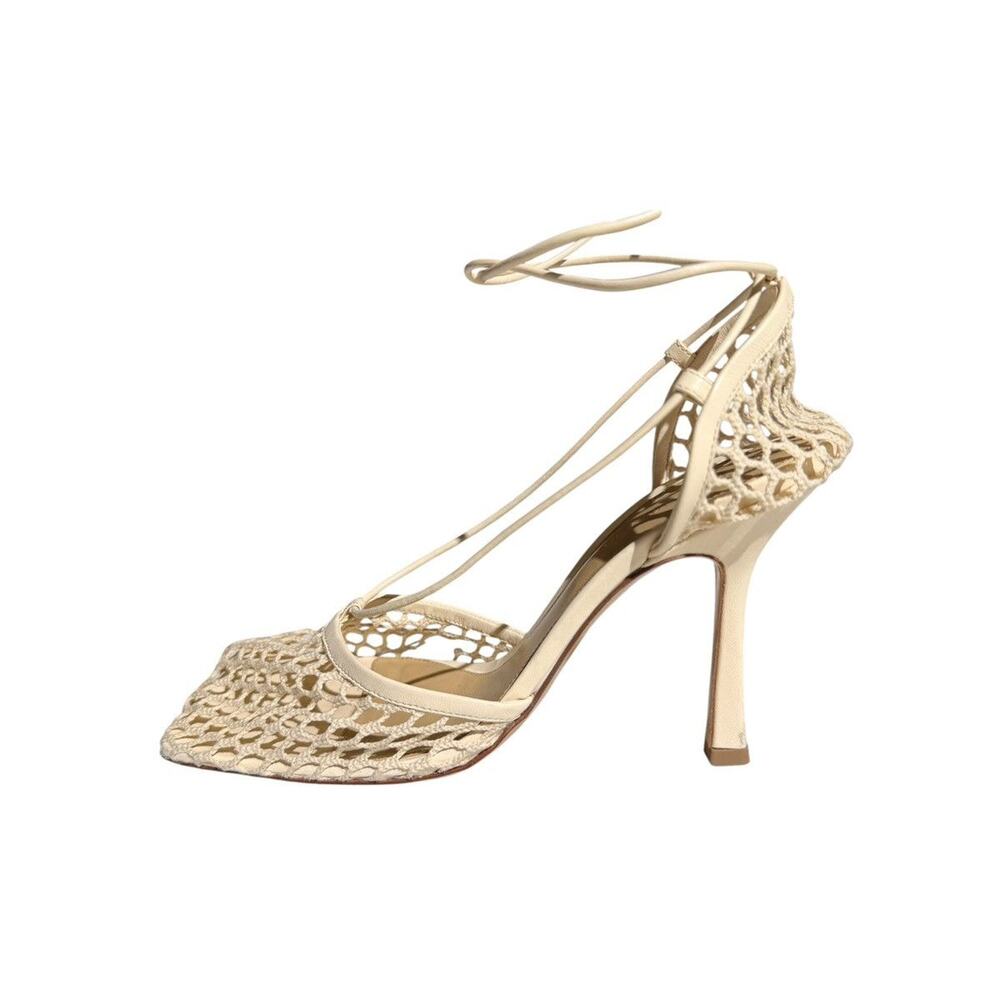 Mesh stretch tie up sandal heel